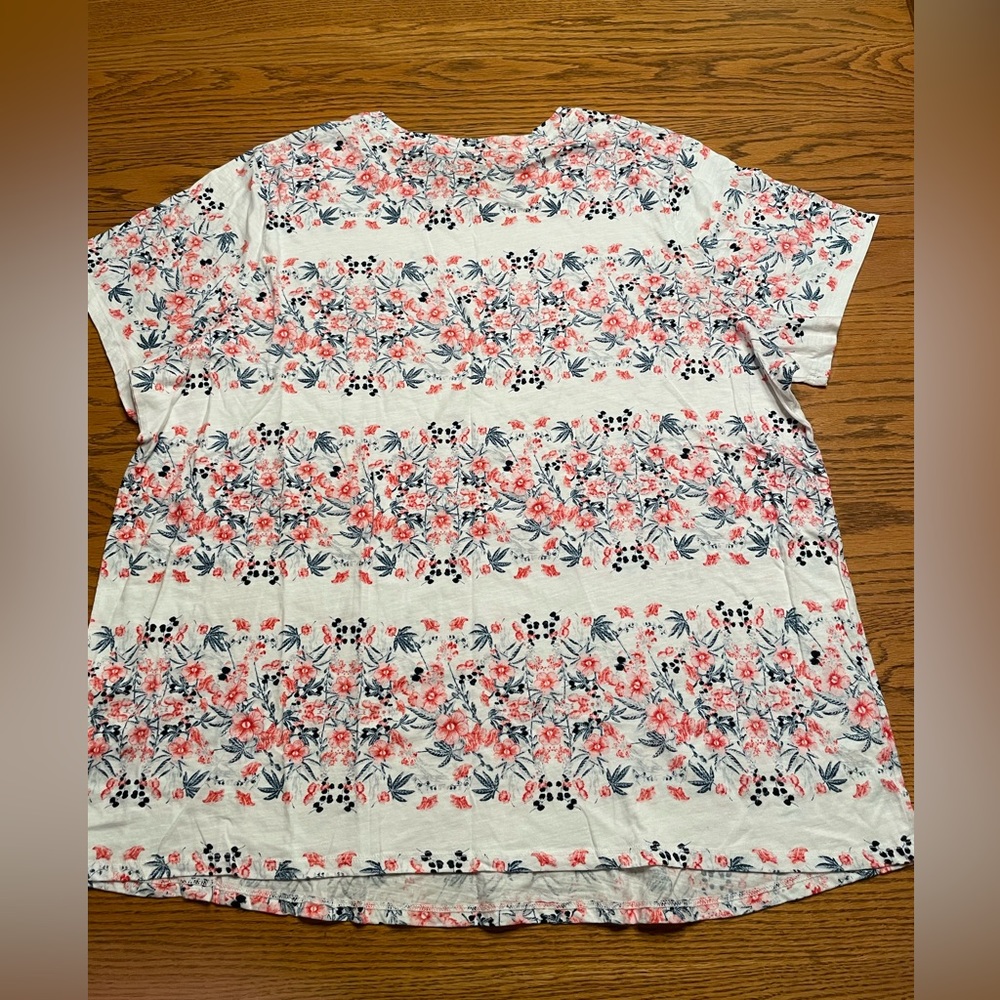 Lucky brand floral T-shirt size 3X